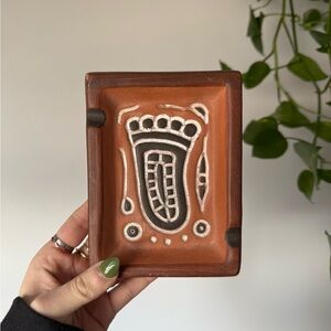 Terracotta Decorative Ashtray 🌀